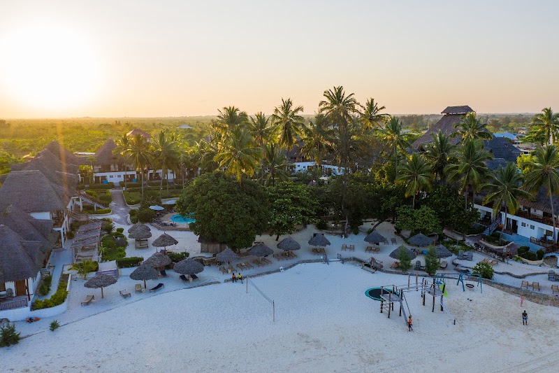 Photo 5 at Paradise Beach Resort in Uroa