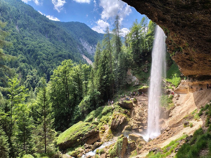 Slap Peričnik in Mojstrana