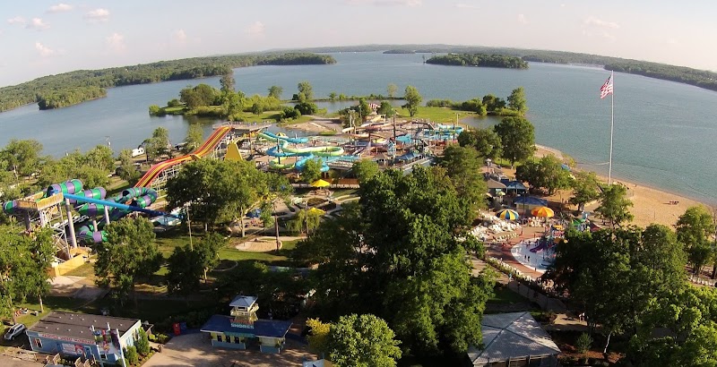 Nashville Shores Lakeside Resort in Nashville