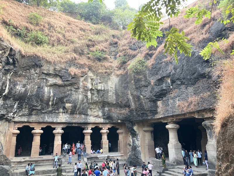 Photo 6 at Elephanta Caves in Gharapuri