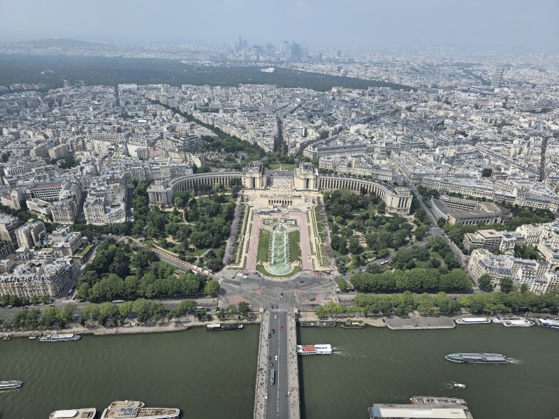 Photo 2 at Eiffel Tower in Paris