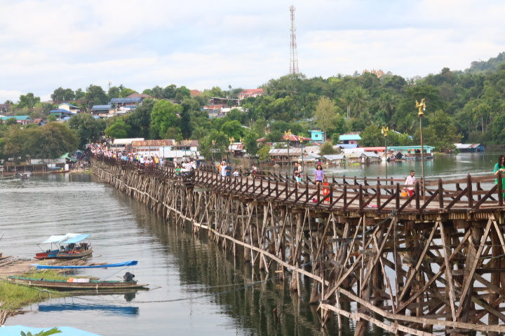 Photo 6 at Mon Bridge in ตำบลหนองลู