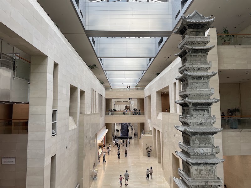 National Museum of Korea in Seobinggo-ro