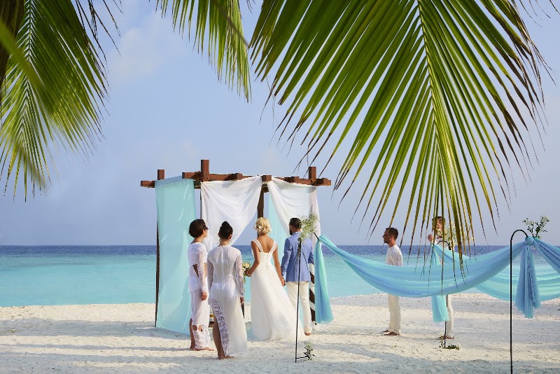 Photo 6 at Hurawalhi Island Resort in Lhaviyani Atoll