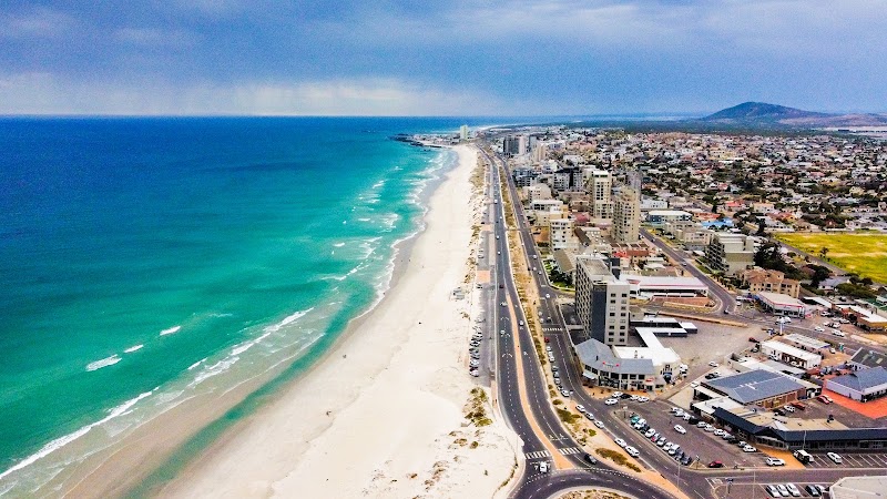 Blouberg Beach Retreat in City Town