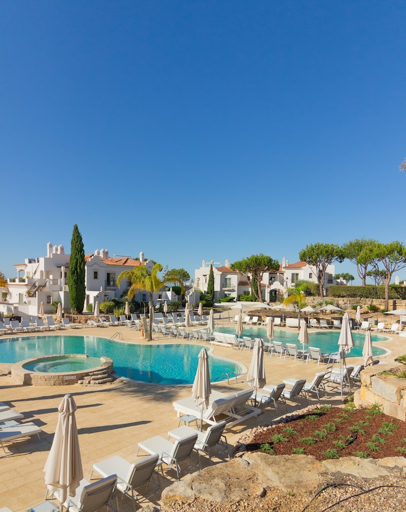 Dunas Douradas Beach Club in Almancil