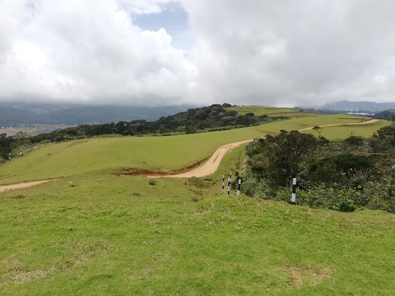 Moon Plains in Nuwara Eliya