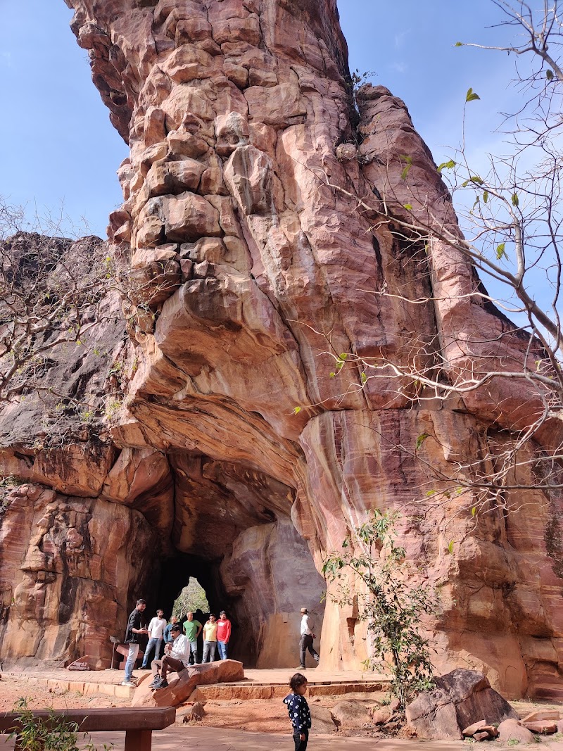 Photo 6 at Rock Shelters of Bhimbetka in Raisen
