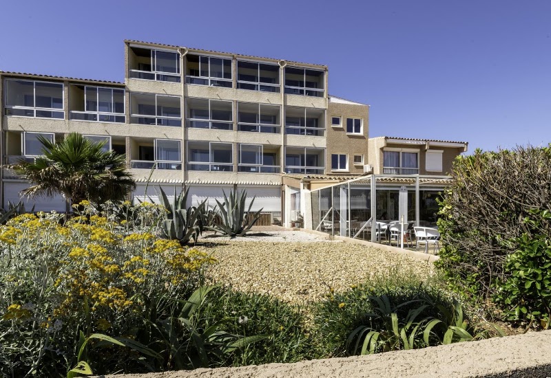 Photo 4 at Hôtel Les Dunes in Marseillan