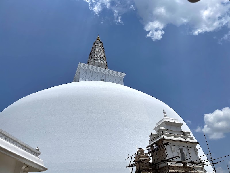 Photo 6 at Ruwanweli Maha Seya in Anuradhapura
