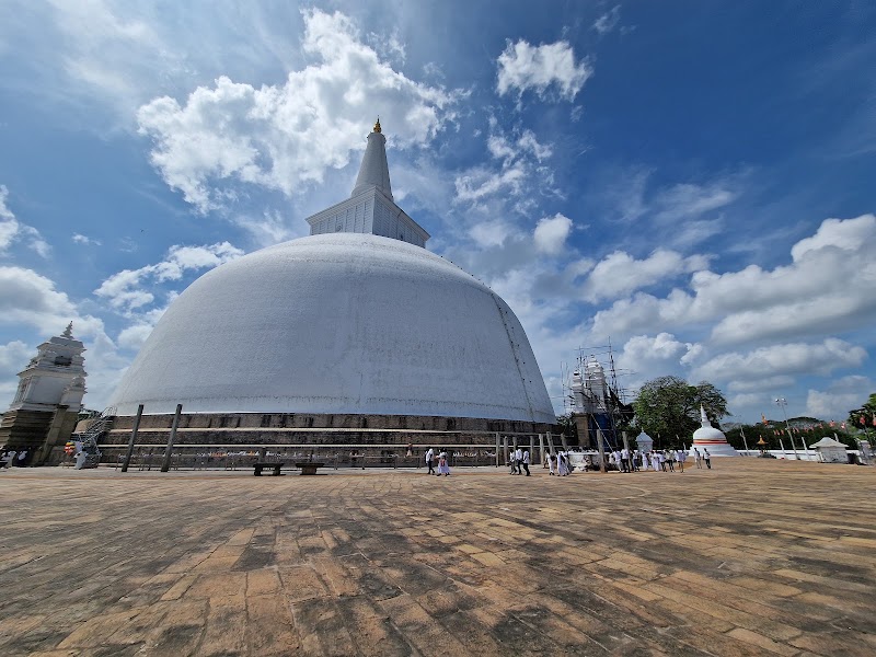 Photo 5 at Ruwanweli Maha Seya in Anuradhapura