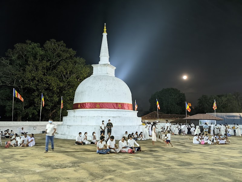 Photo 2 at Ruwanweli Maha Seya in Anuradhapura