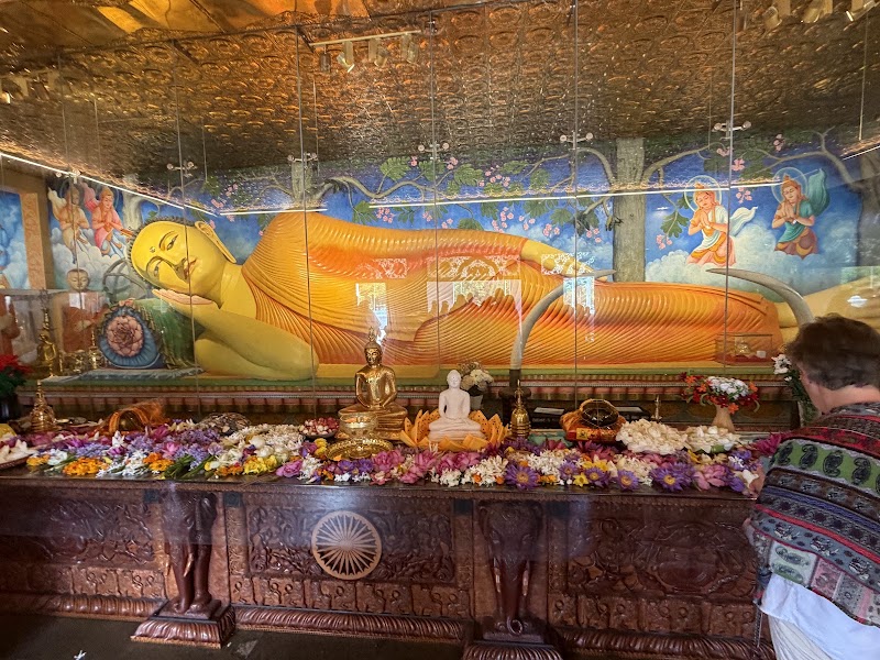 Photo 4 at Ruwanweli Maha Seya in Anuradhapura
