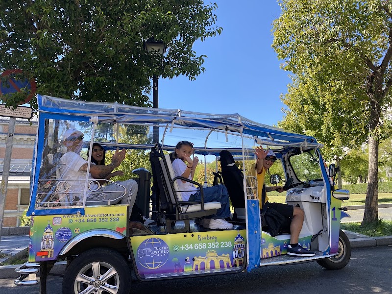Tuk Tuk World Tours in Madrid