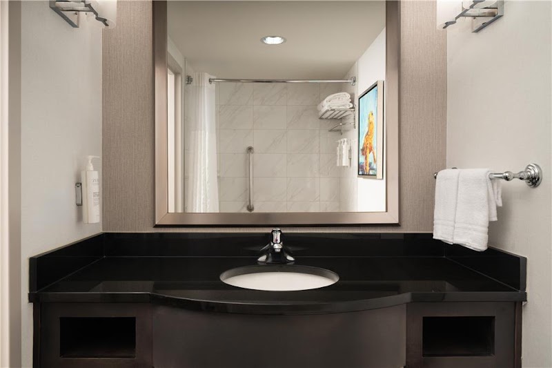 Photo 3 at Hilton Garden Inn Charleston Waterfront/Downtown in Charleston