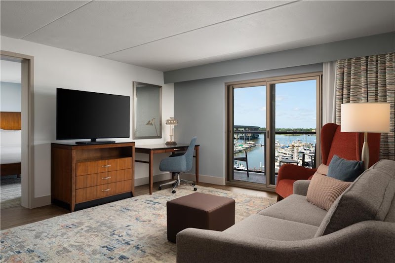 Photo 4 at Hilton Garden Inn Charleston Waterfront/Downtown in Charleston