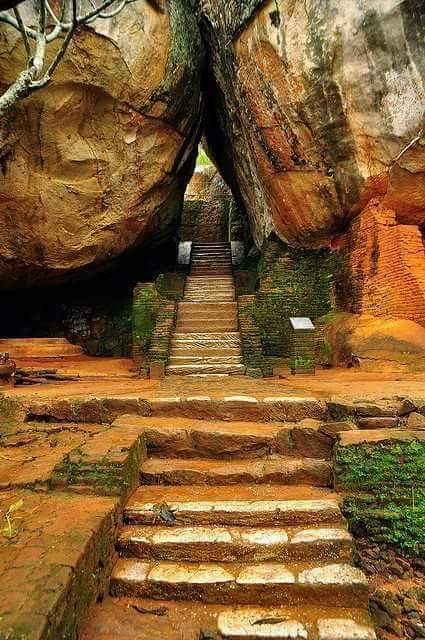 Photo 6 at Preaching Rock in Sigiriya