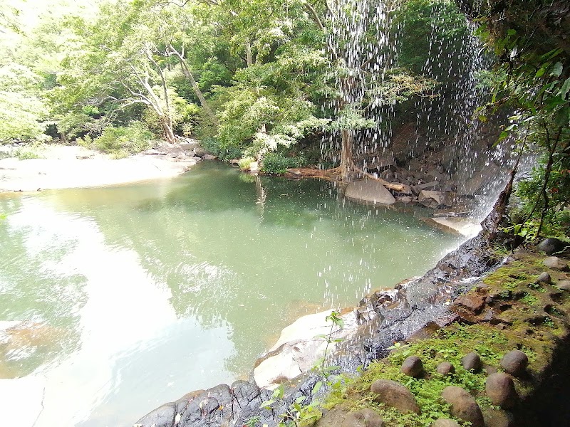 Photo 6 at Sera Ella Water Fall in Illukkumbura