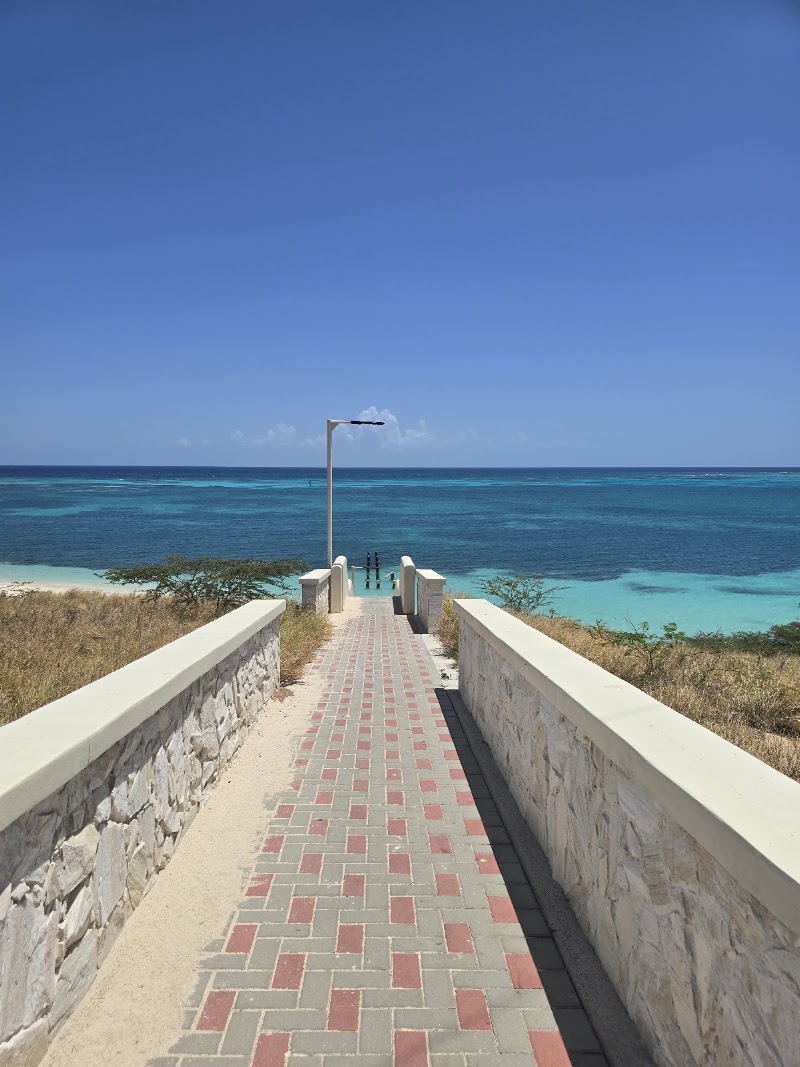 Photo 4 at Stairs into the sea in San Nicolas