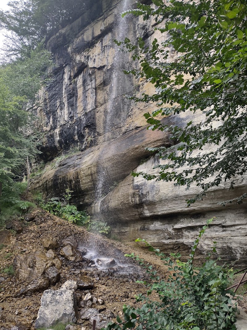 Photo 2 at ‪Afurdzhi Falls in Qırızdəhnə
