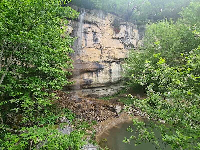 ‪Afurdzhi Falls in Qırızdəhnə