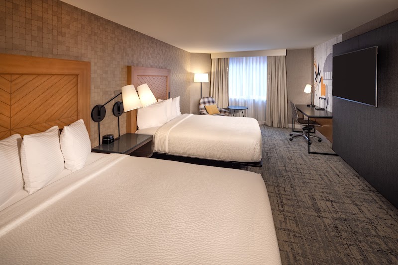 Photo 4 at Silver Cloud Hotel - Seattle Stadium in Seattle