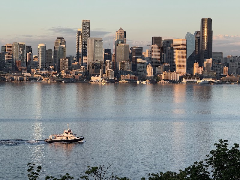 Hamilton Viewpoint Park in Seattle