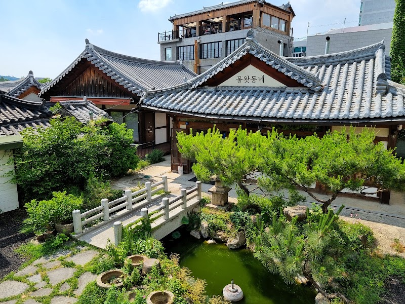Photo 1 at Jeonju Hanok Village in Jeonju