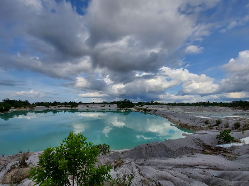 Kaolin Lake in Tanjung Pandan