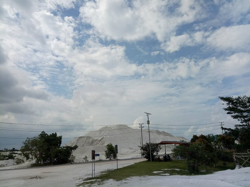 Photo 4 at Kaolin Lake in Tanjung Pandan