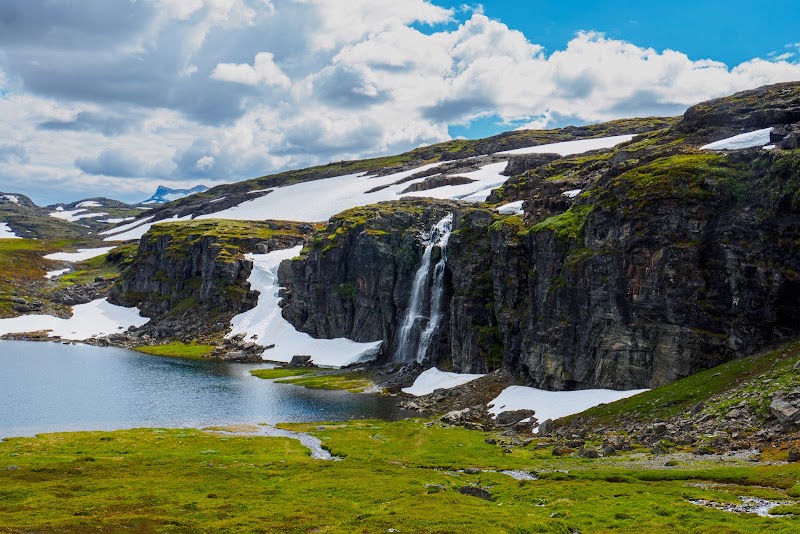 Photo 3 at Aurlandsfjellet scenic route (north entry Lærdalsøyri) in 