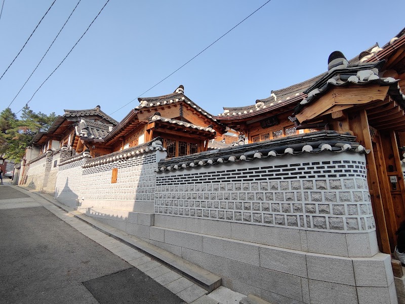 Photo 6 at Bukchon Hanok Village in Gyedong-gil