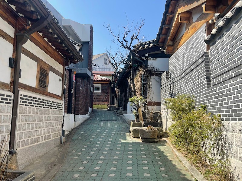 Photo 1 at Bukchon Hanok Village in Gyedong-gil