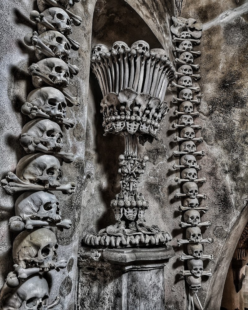 Photo 3 at Sedlec Ossuary in Kutná Hora 3