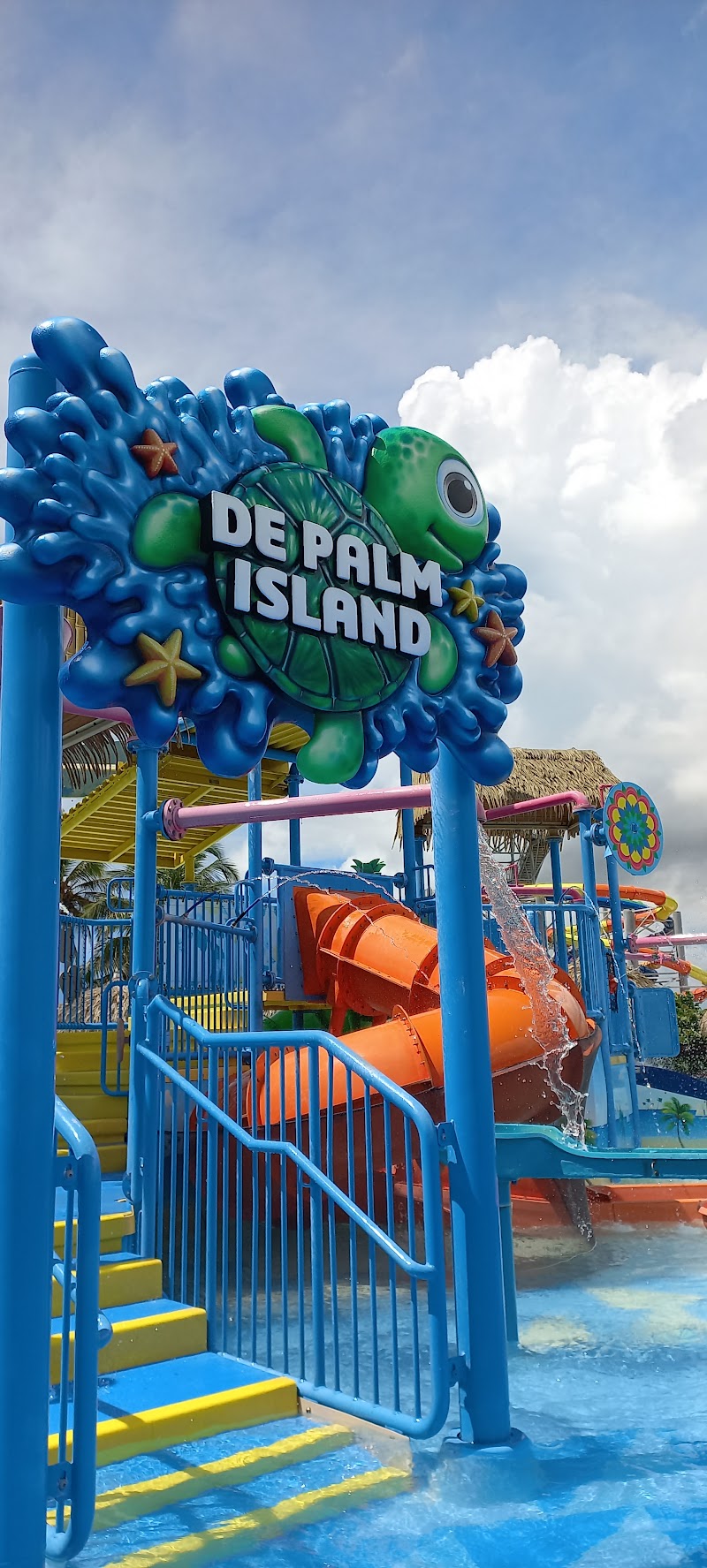 Photo 5 at Sea Trek Underwater Helmet Walk at De Palm Island in 