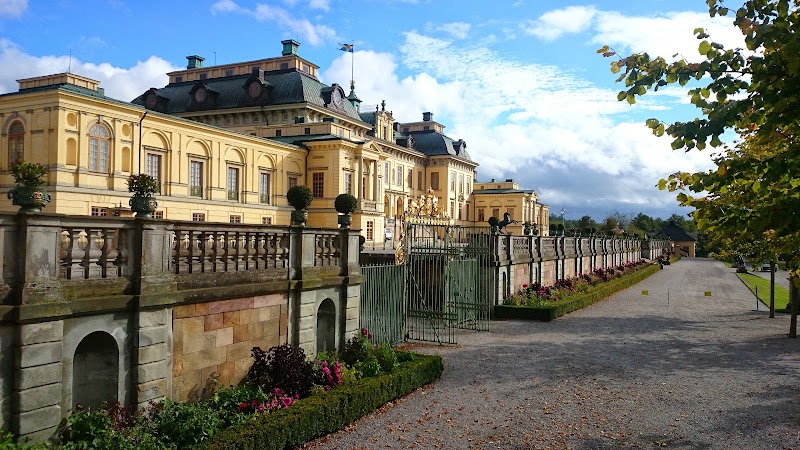 Photo 3 at Drottningholm Palace in Drottningholm
