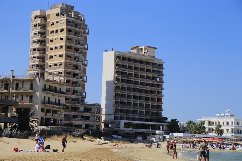 Ghost Town Palm Beach in Gazimağusa