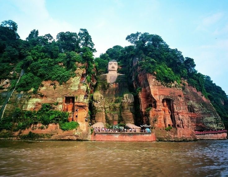 Leshan Giant Buddha in Le Shan Shi