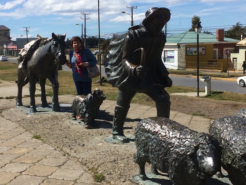 Monumento al Ovejero in Punta Arenas