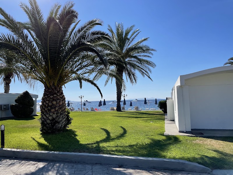 Comer Kinetta Beach in Kineta