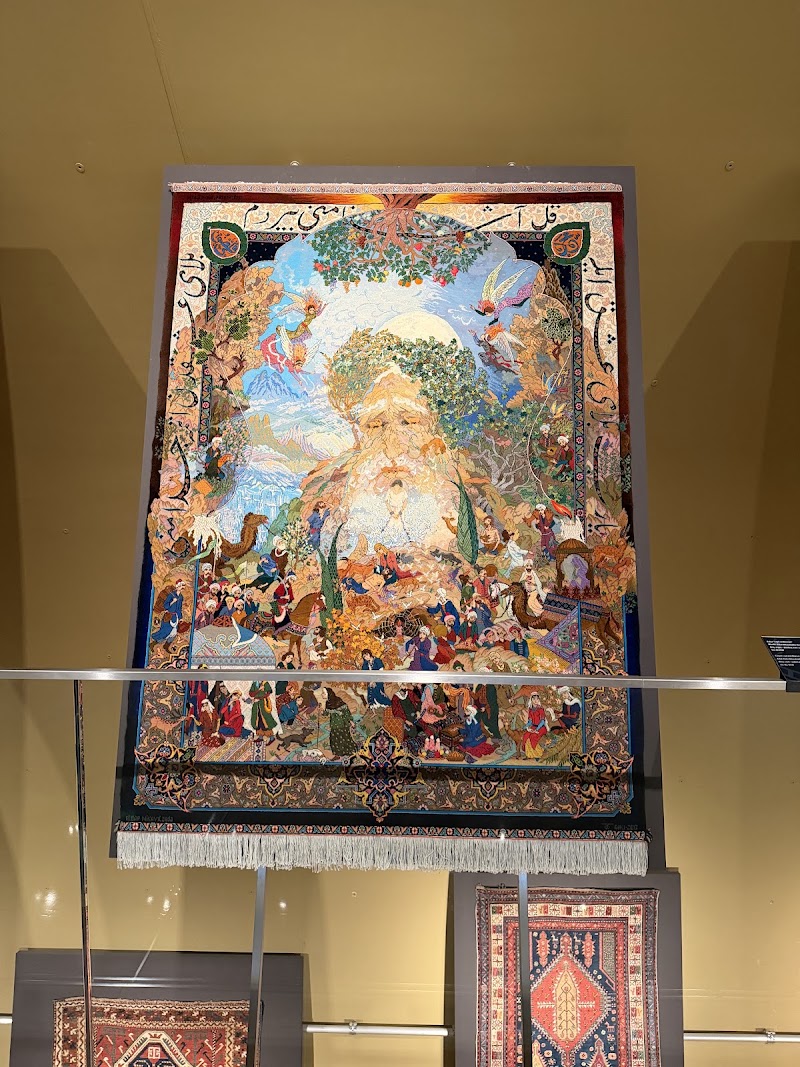 Photo 6 at Azerbaijan Carpet Museum in Bakı