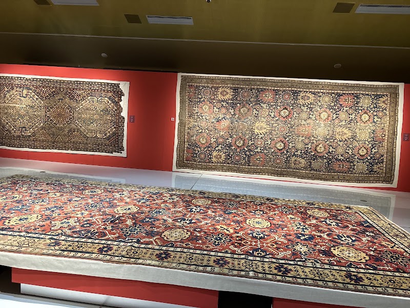 Photo 3 at Azerbaijan Carpet Museum in Bakı