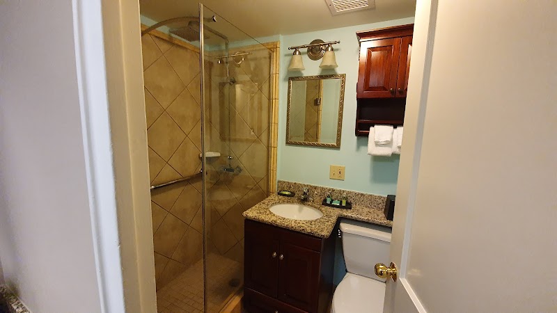 Photo 3 at Club Wyndham Avenue Plaza in New Orleans
