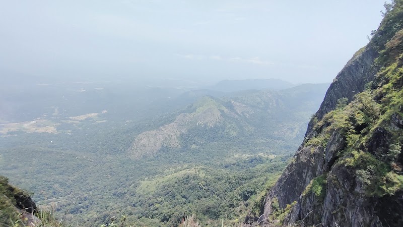 Photo 2 at Mini Worlds End (Madulsima) pitamaruwa in Metigahatenna