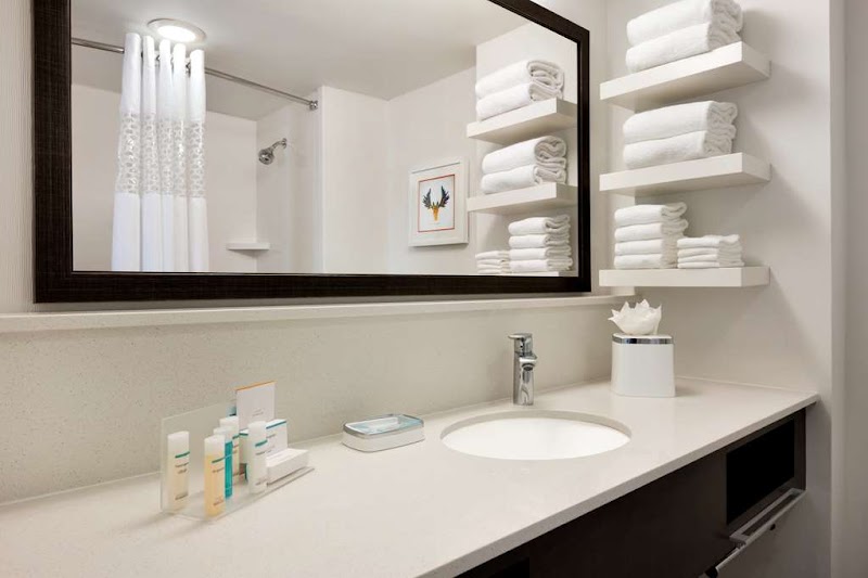 Photo 3 at Hampton Inn Atlanta-Buckhead in Atlanta
