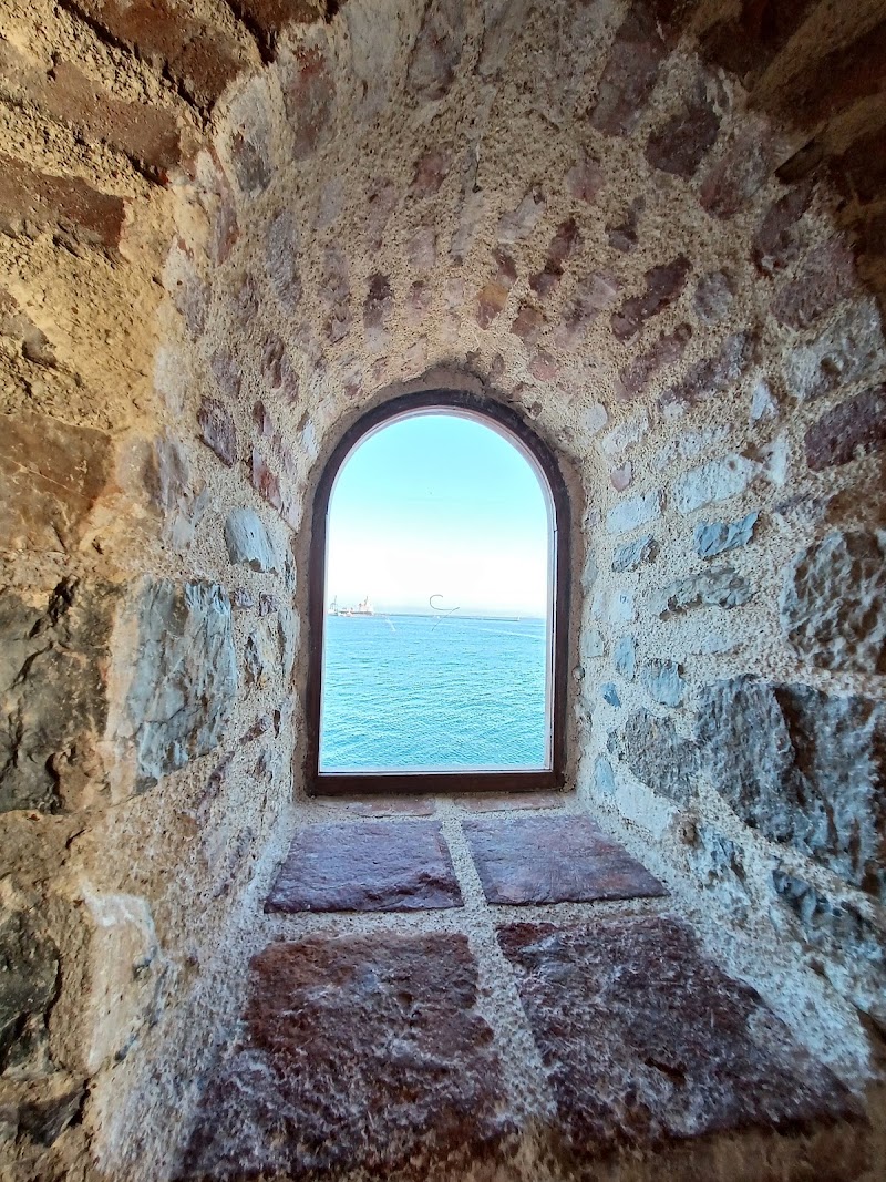 Photo 4 at Maiden's Tower in 