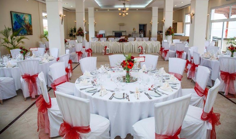 Photo 4 at Cynthiana Beach Hotel in Kissonerga