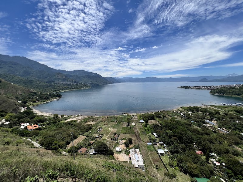 Mirador Kaqasiiwaan. in San Juan La Laguna