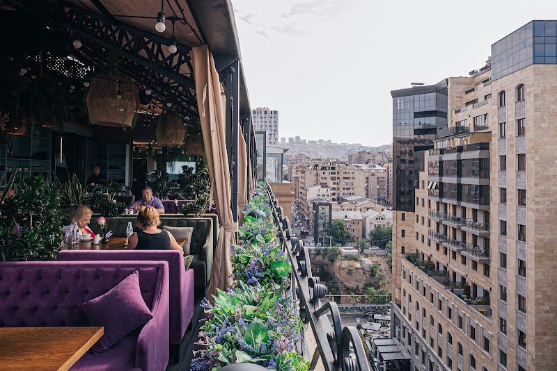 Paris Hotel Yerevan in Yerevan