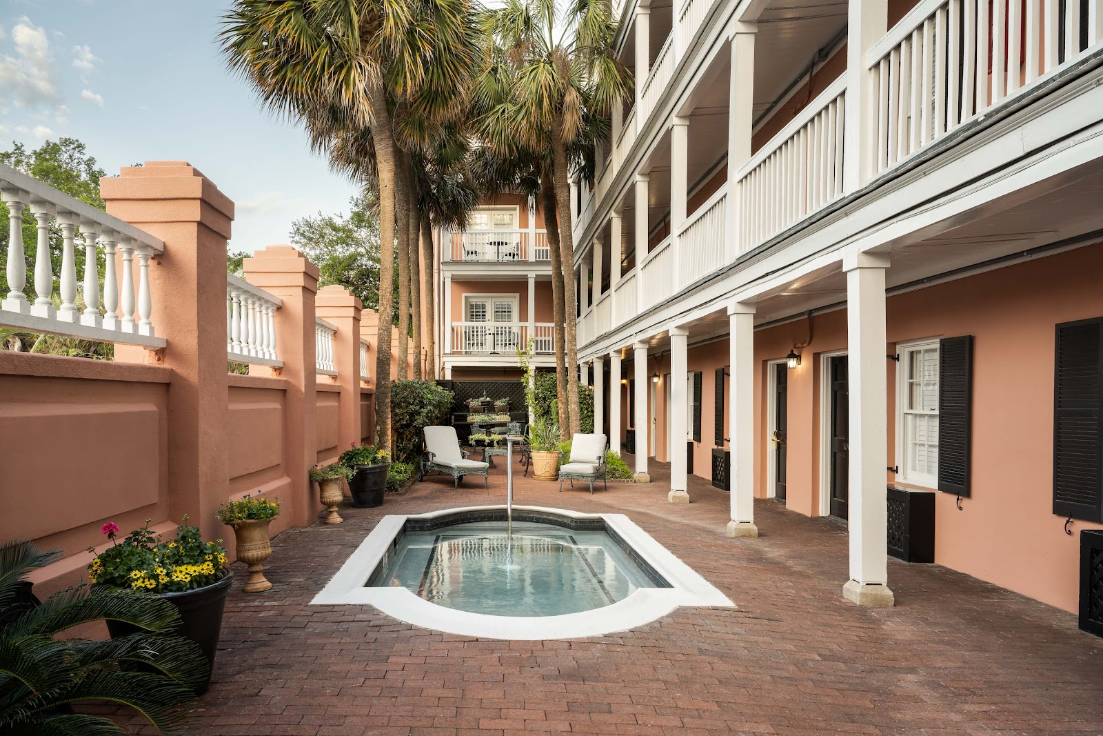 Meeting Street Inn in Charleston